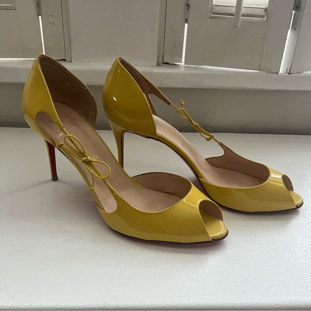 Christian Louboutin Delico 85 Patent Leather Yellow Heels